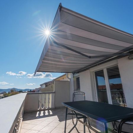 Perica Apartment And Perica Room With Separate Entrance Zara Esterno foto