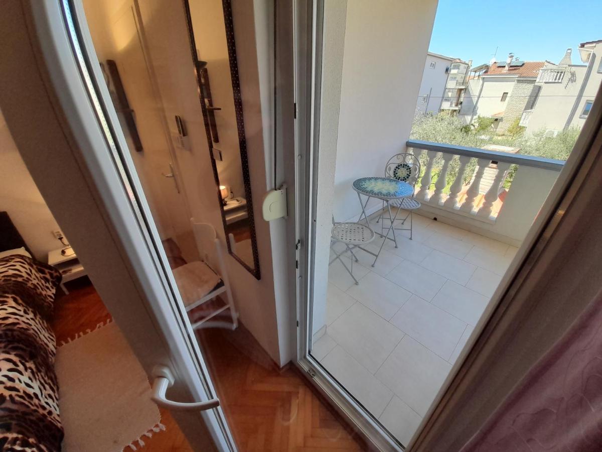 Perica Apartment And Perica Room With Separate Entrance Zara Esterno foto
